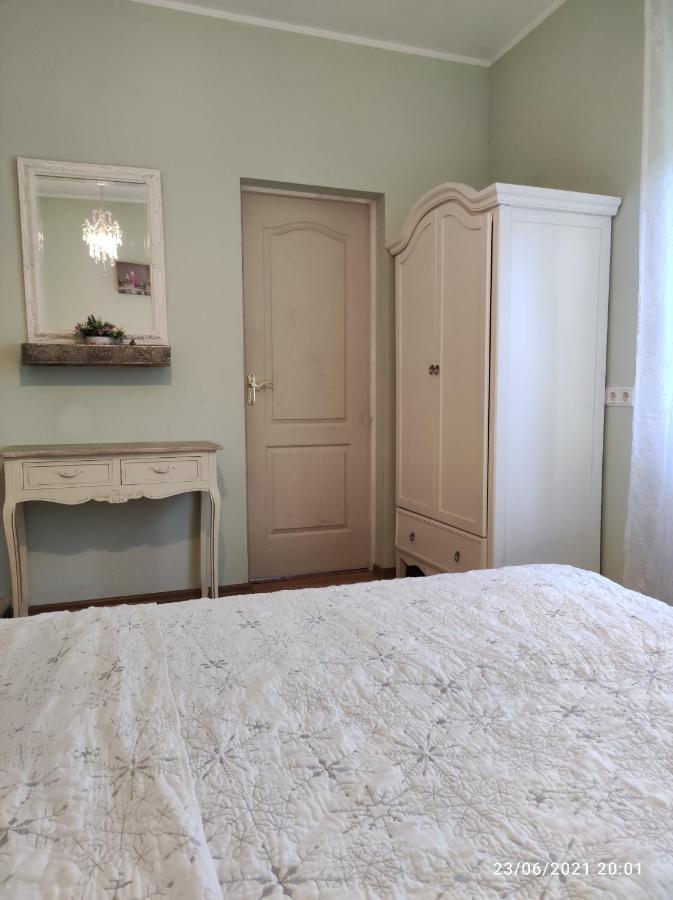 Boutigue City House With Terrace And Garden Free Parking Riga Dış mekan fotoğraf